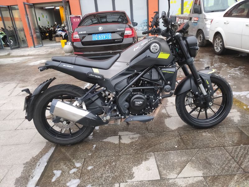 二手贝纳利幼狮 Leoncino 250