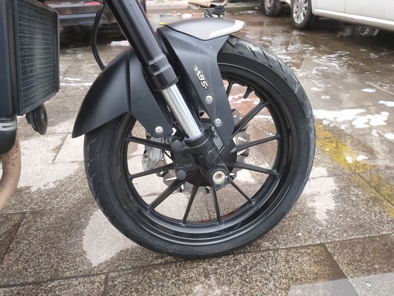 二手贝纳利幼狮 Leoncino 250