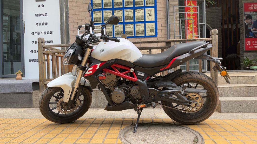 二手贝纳利蓝宝龙 BN302S