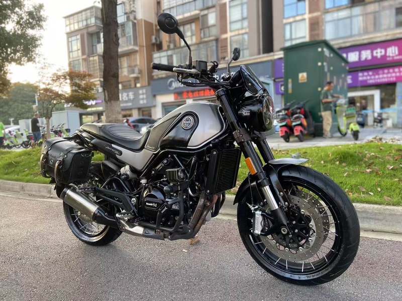 二手贝纳利幼狮 Leoncino 500