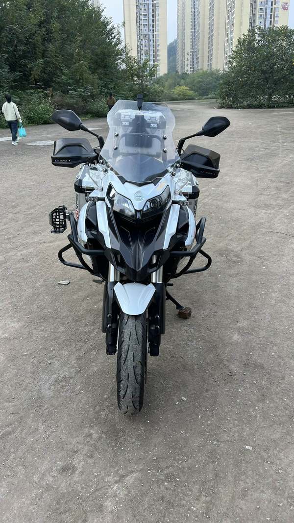 二手贝纳利金鹏 TRK502