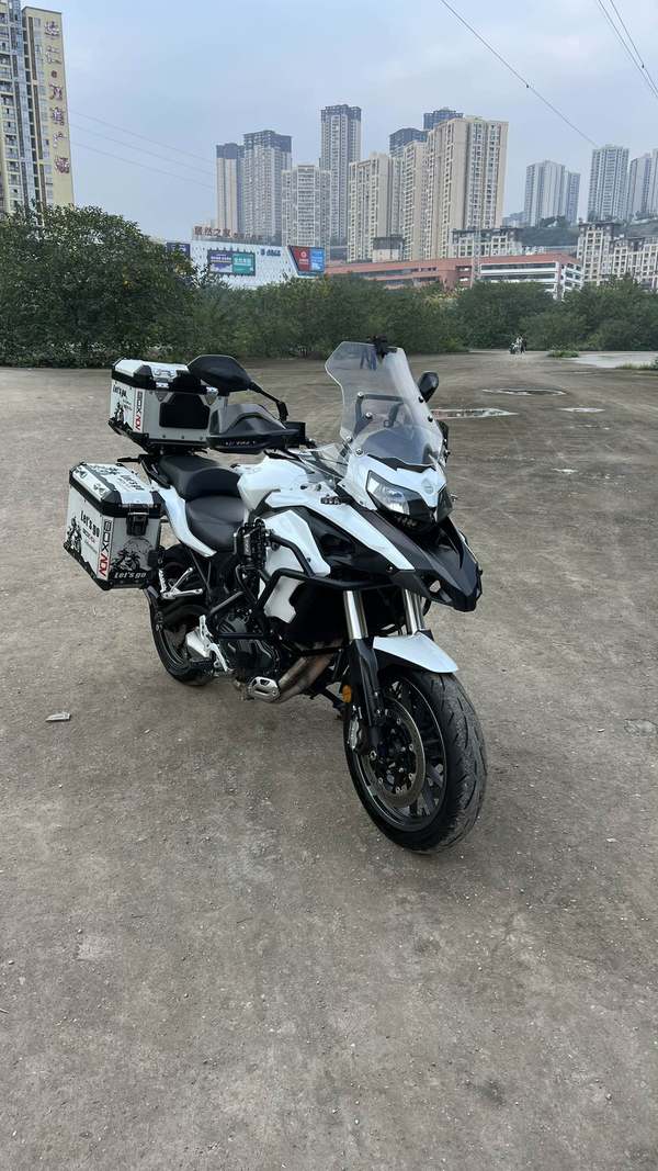 二手贝纳利金鹏 TRK502