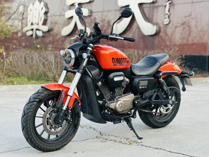 二手QJMOTOR闪300