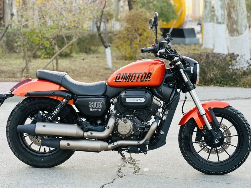 二手QJMOTOR闪300