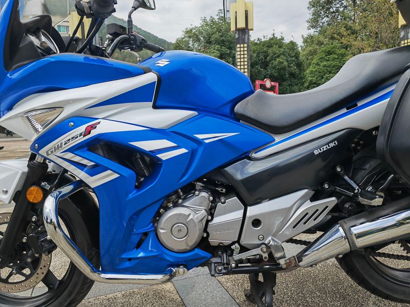 二手豪爵铃木骊驰 GW 250F