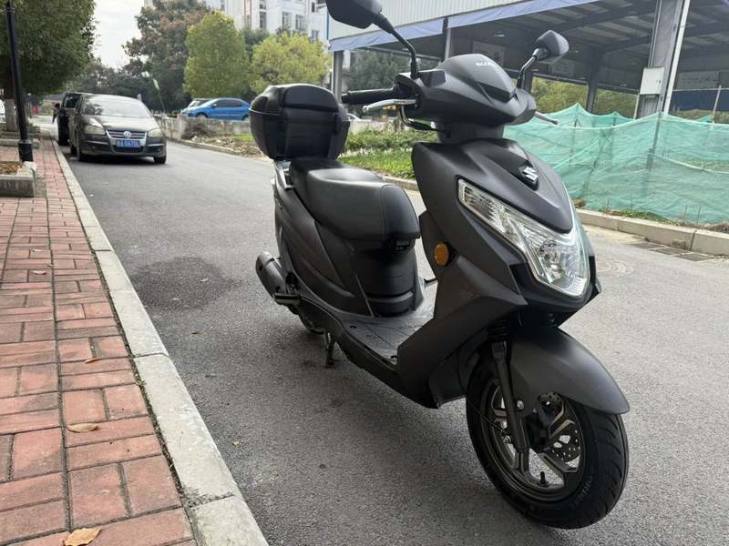 二手济南铃木优驿 UE125T