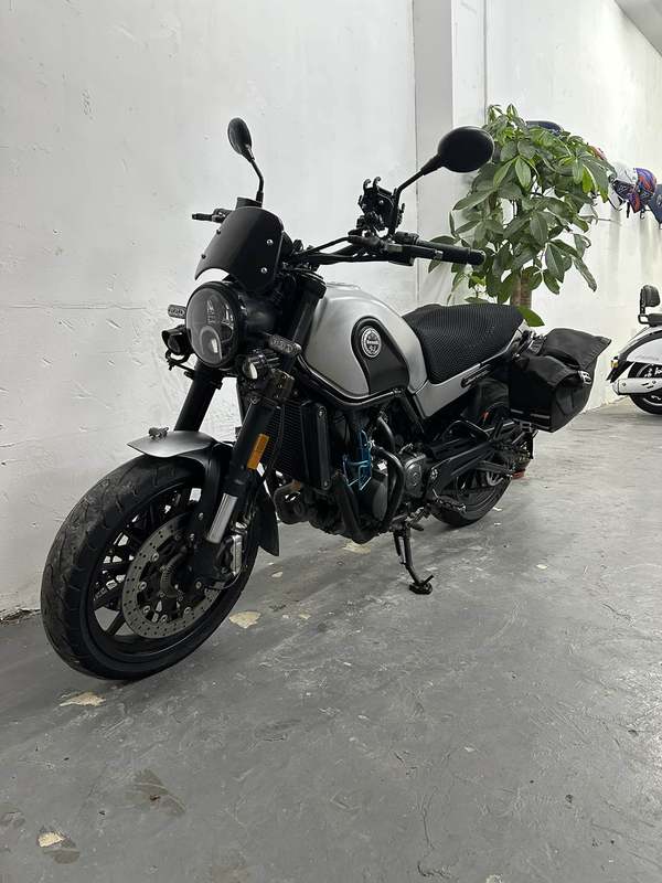 二手贝纳利幼狮 Leoncino 500