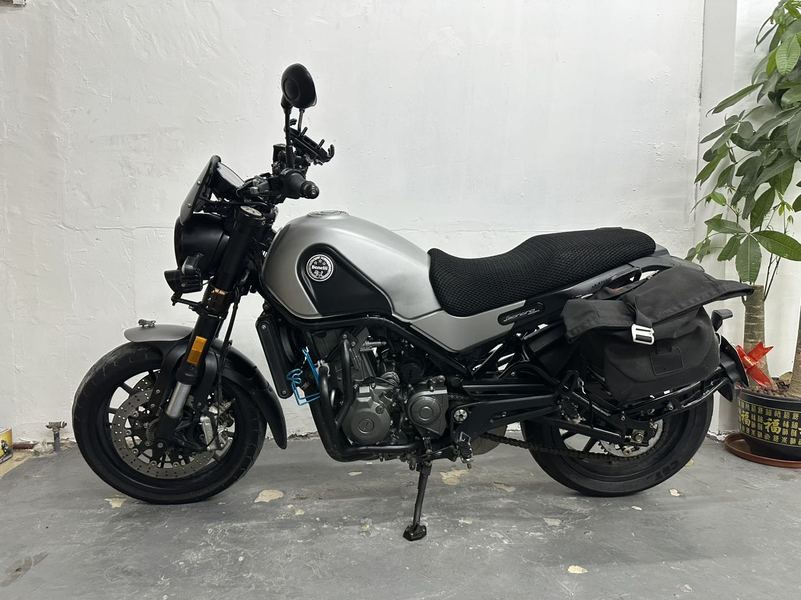 二手贝纳利幼狮 Leoncino 500