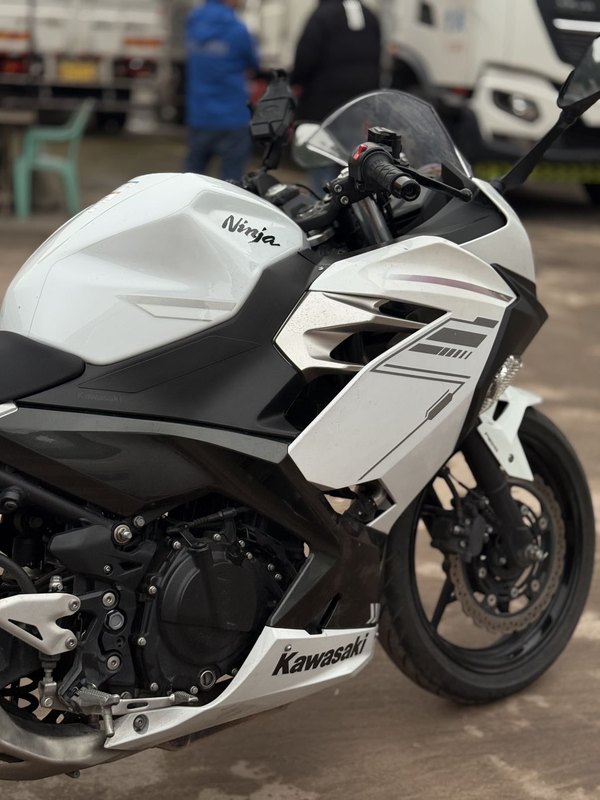 二手川崎Ninja 400