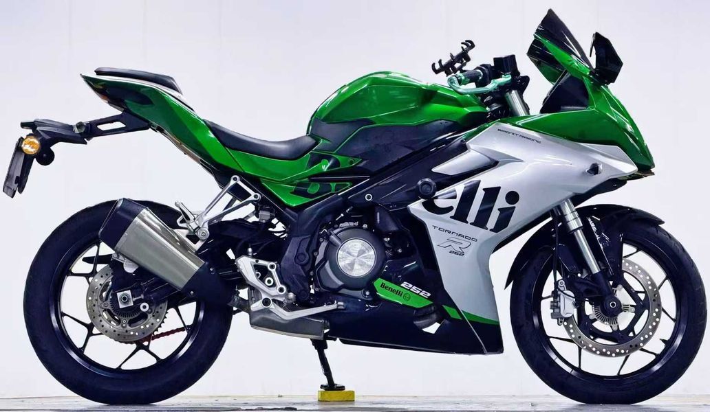 二手贝纳利龙卷风 Tornado 252R