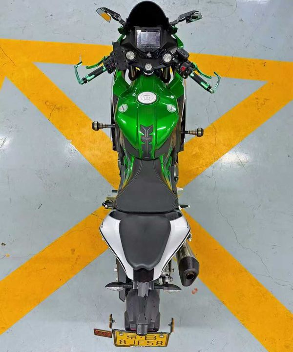 二手贝纳利龙卷风 Tornado 252R