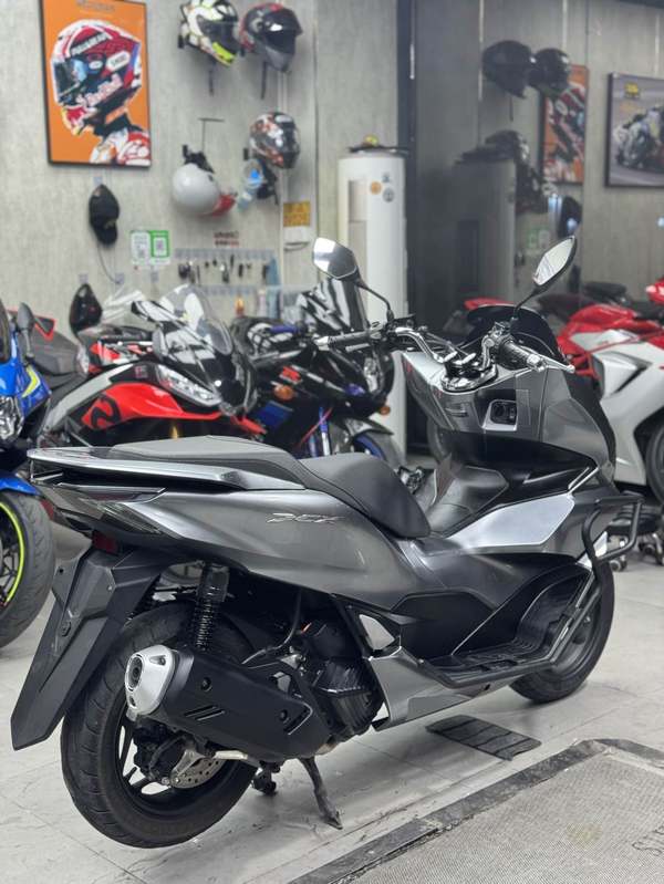 二手五羊本田PCX