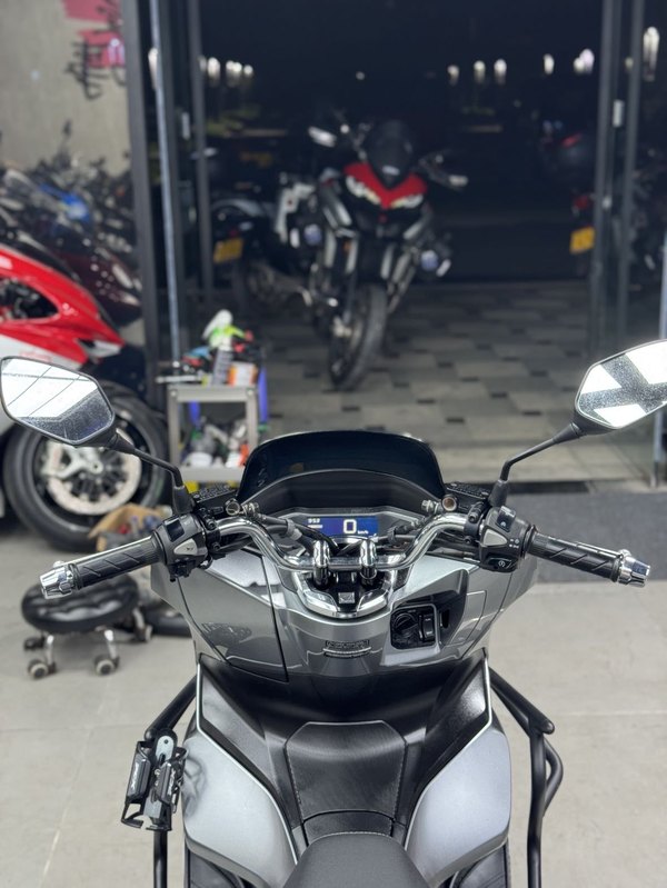 二手五羊本田PCX