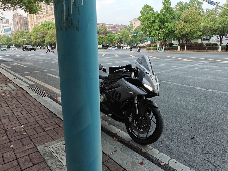 二手贝纳利龙卷风 Tornado 252R