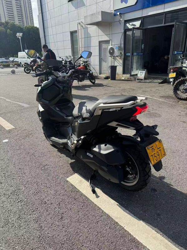 二手三阳哈士奇 Husky ADV150