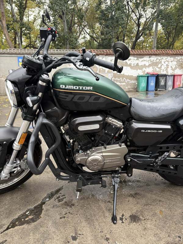二手QJMOTOR闪300