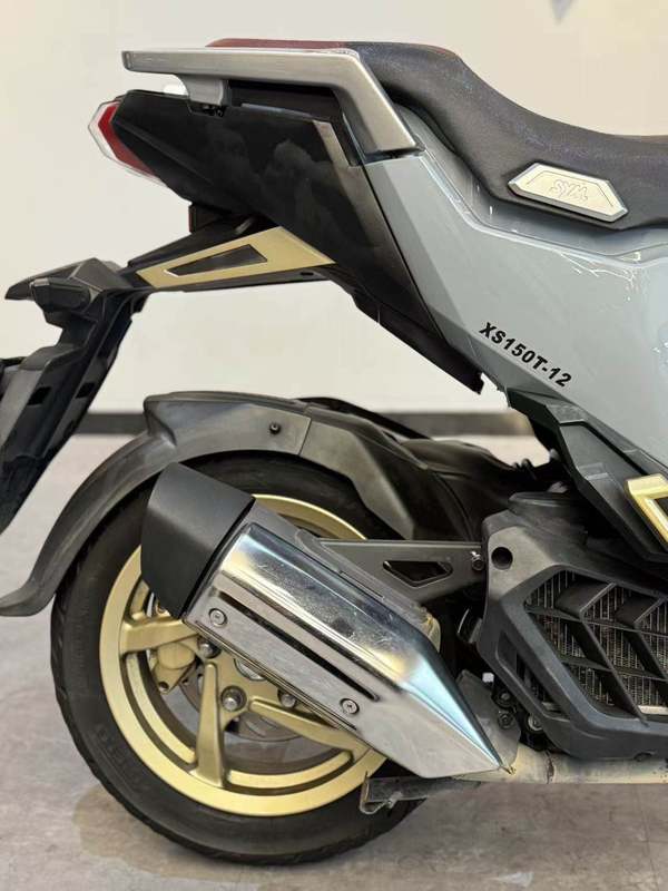 二手三阳哈士奇 Husky ADV150