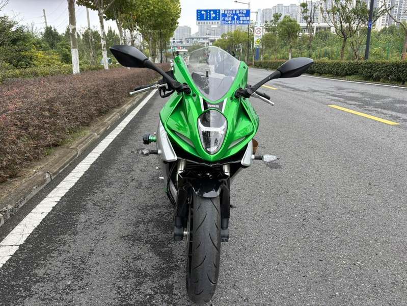 二手贝纳利龙卷风 Tornado 252R