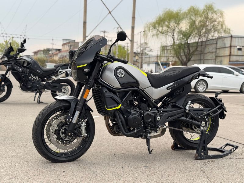 二手贝纳利幼狮 Leoncino 500