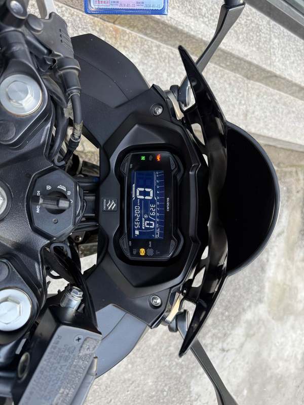 二手豪爵铃木GSX250R