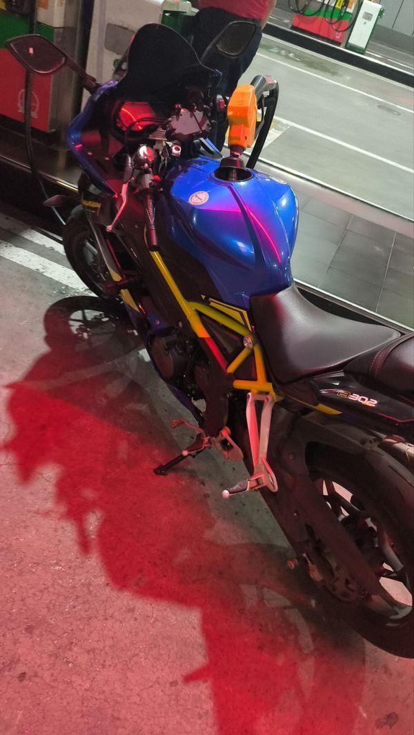 二手贝纳利龙卷风 Tornado 302R