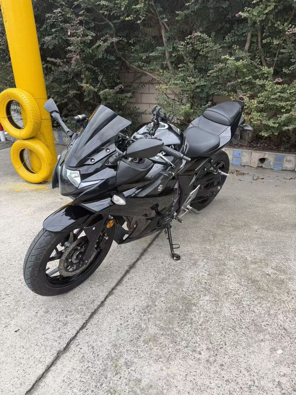二手豪爵铃木GSX250R