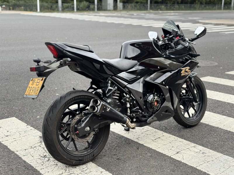 二手豪爵铃木GSX250R