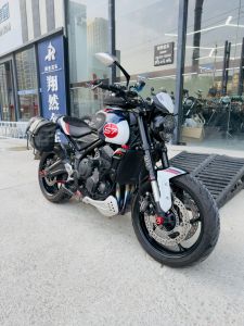 二手凯旋Trident 660