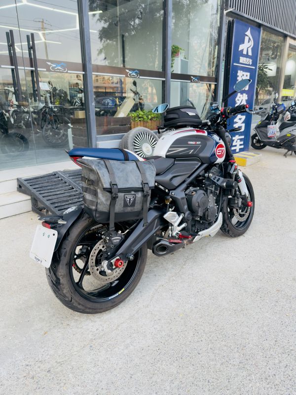 二手凯旋Trident 660