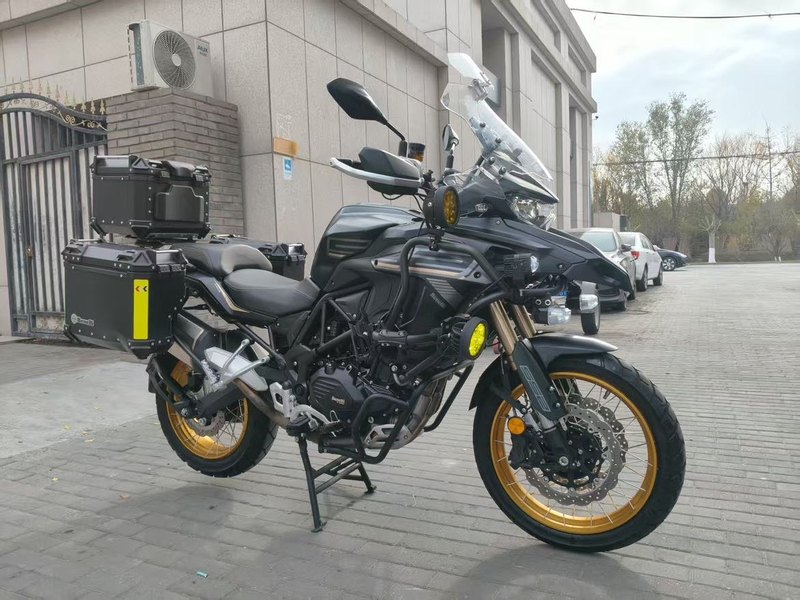 二手贝纳利TRK552