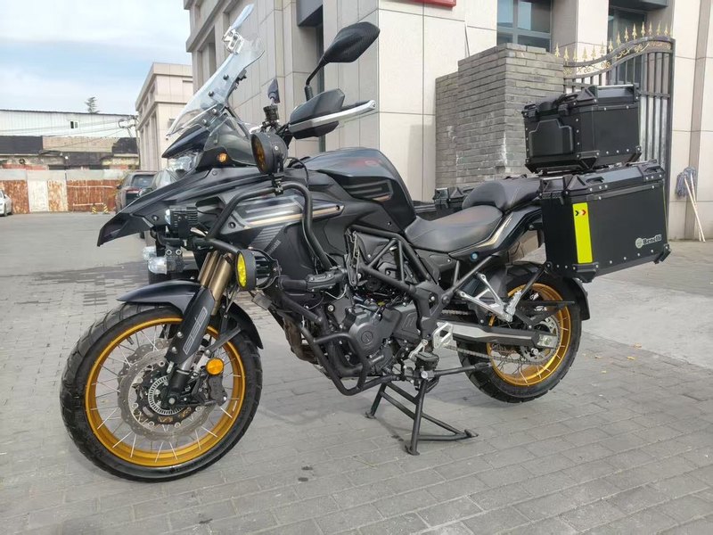 二手贝纳利TRK552