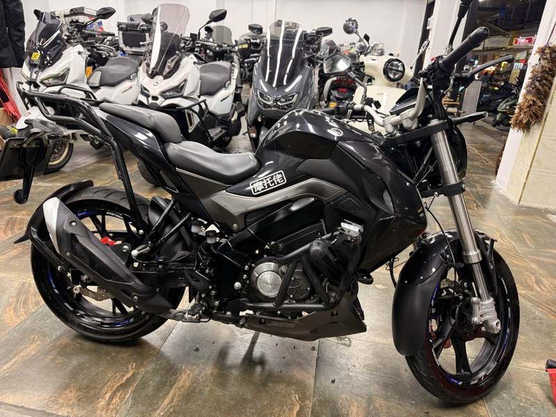 二手贝纳利小迅龙 BN150S