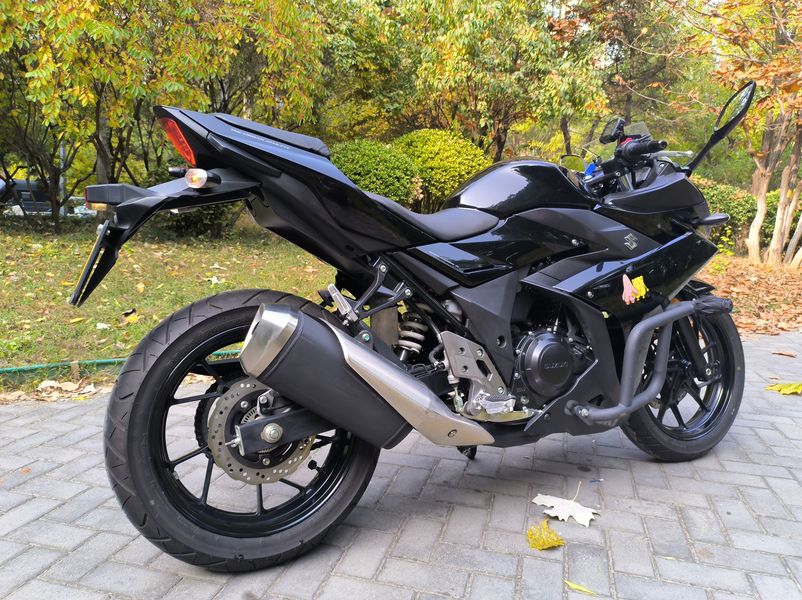 二手豪爵铃木GSX250R