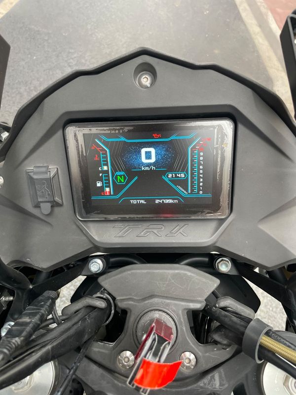 二手贝纳利金鹏 TRK502