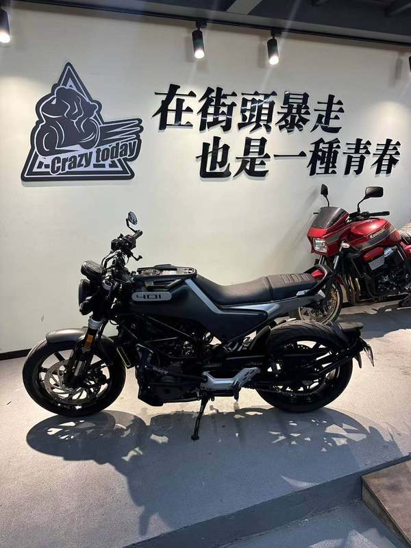 二手HUSQVARNA黑箭 401