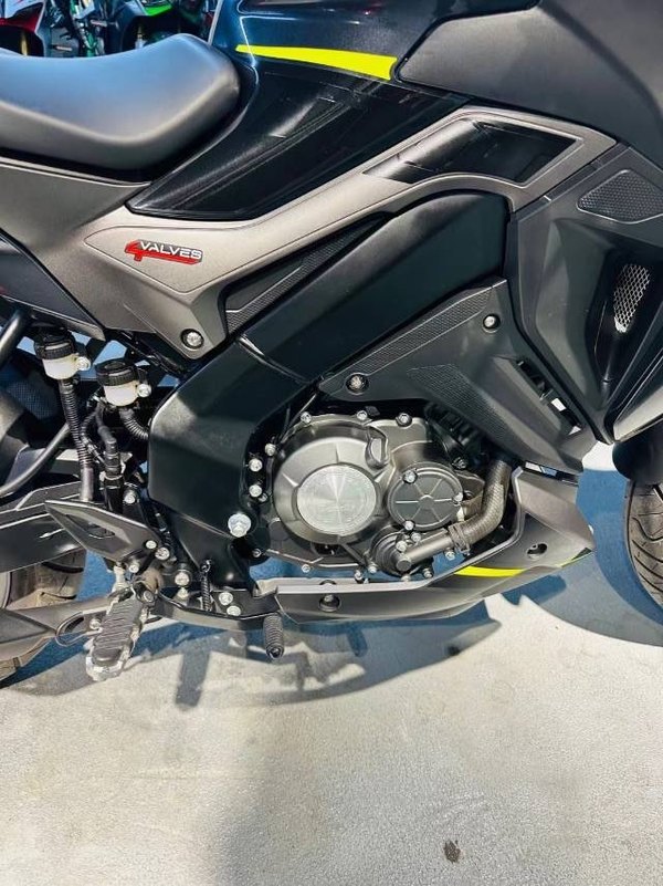 二手贝纳利小迅龙 BN150S