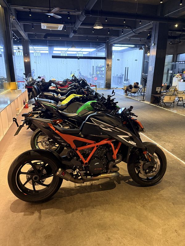 二手KTMR2R1290 Super Duke