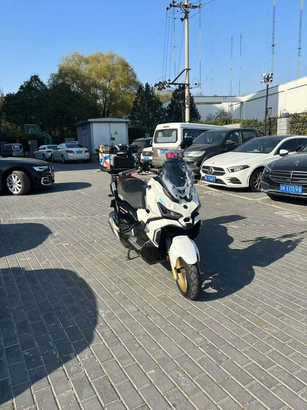 二手三阳哈士奇 Husky ADV150