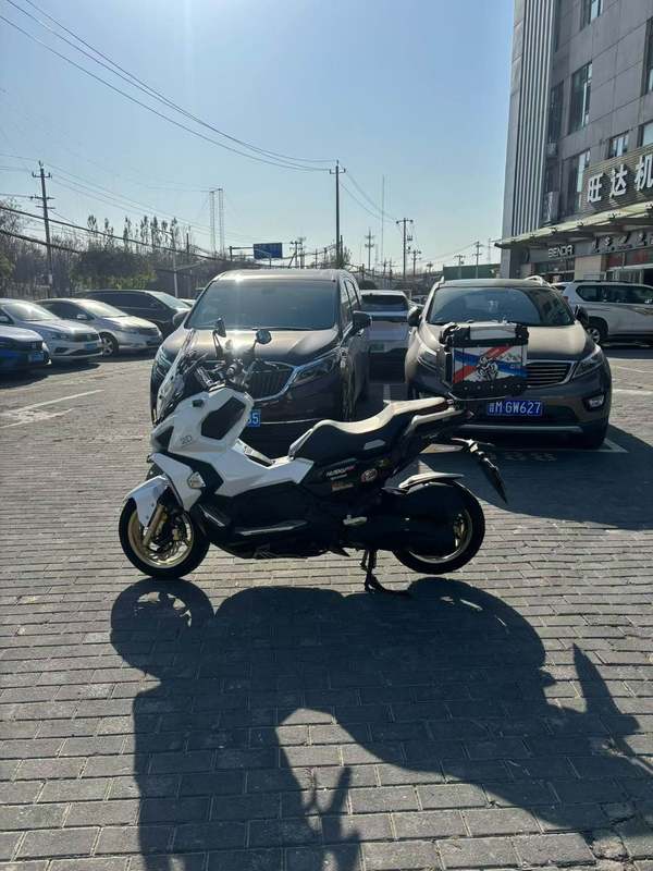 二手三阳哈士奇 Husky ADV150