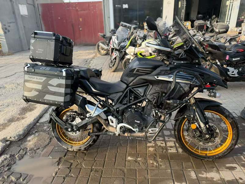 二手贝纳利TRK552