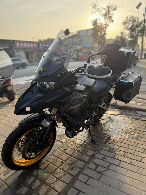 二手贝纳利TRK552