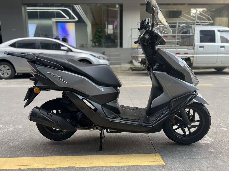 二手五羊本田NX125