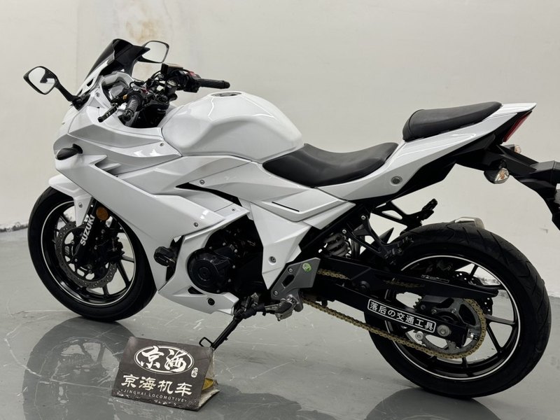 二手豪爵铃木GSX250R