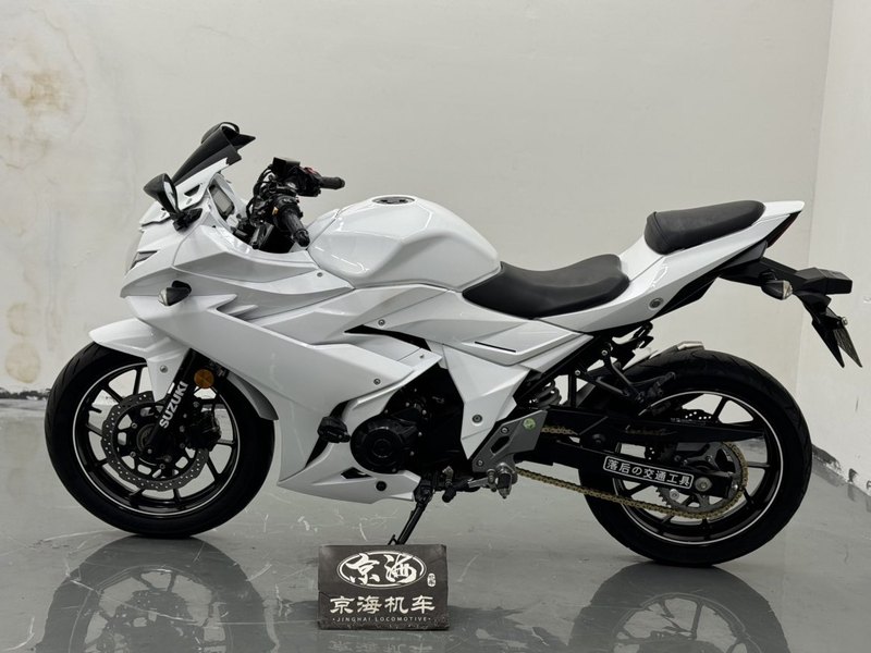 二手豪爵铃木GSX250R