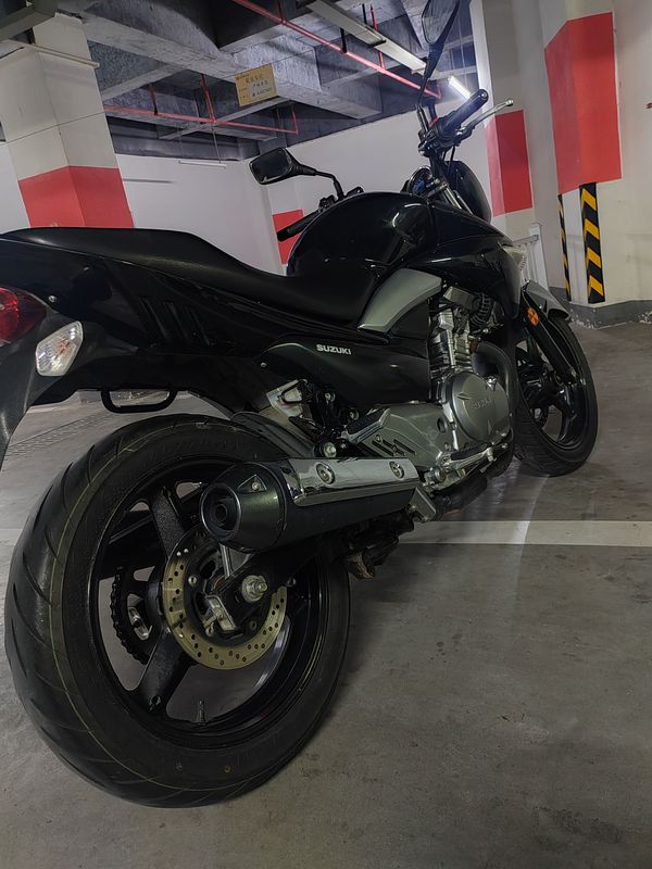 二手豪爵铃木骊驰 GW250