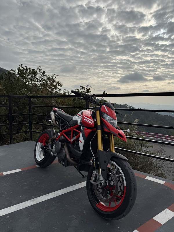 二手杜卡迪Hypermotard 950