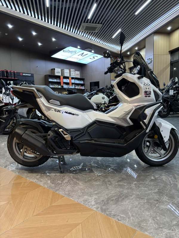 二手三阳哈士奇 Husky ADV150