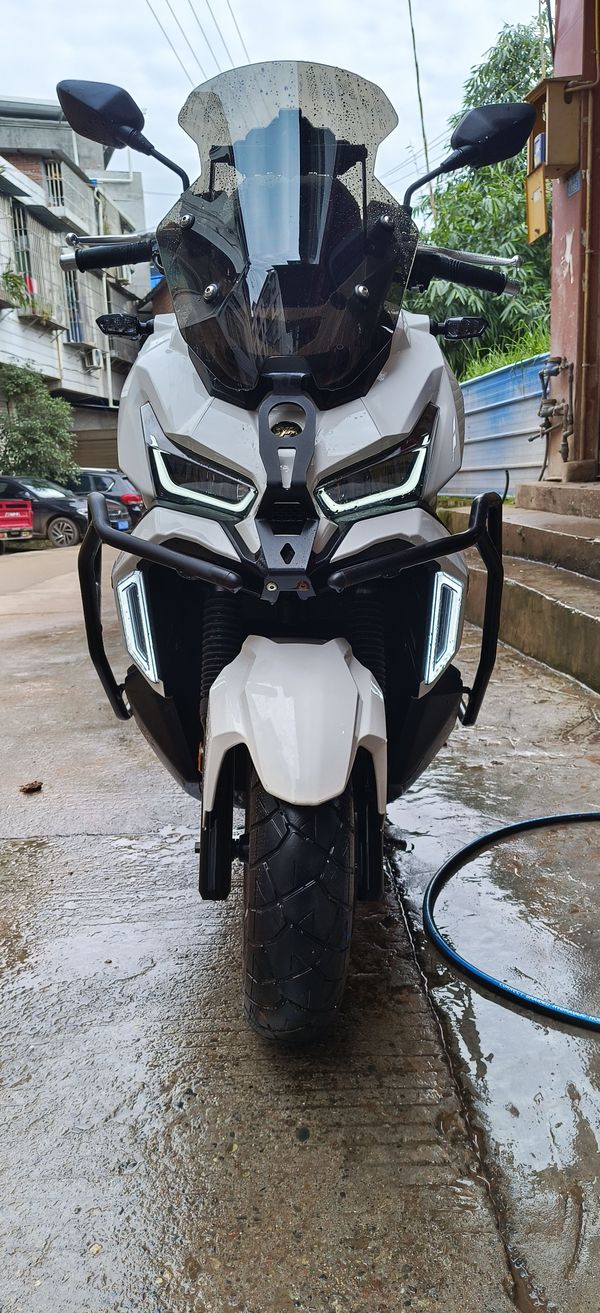 二手三阳哈士奇 Husky ADV150