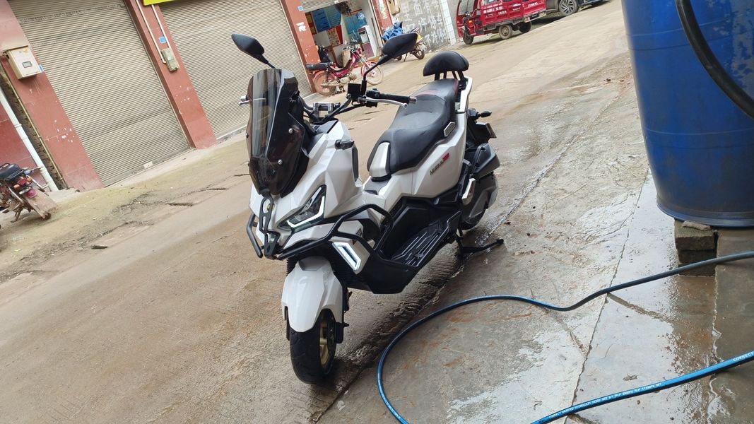 二手三阳哈士奇 Husky ADV150