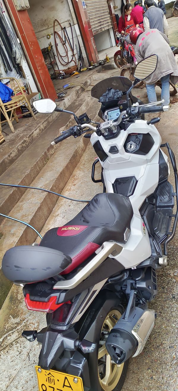 二手三阳哈士奇 Husky ADV150